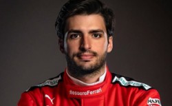 Vettel'in koltuğu artık Carlos Sainz'ın...