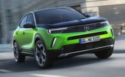 Yeni Mokka elektrikli versiyonuyla tanıtıldı