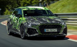 Yeni Audi RS 3'ten Nürburgring rekoru geldi