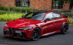 Giulia GTAm'e Auto Bild’den ödül