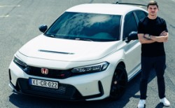 Şampiyon pilot yeni Type R'ı test etti