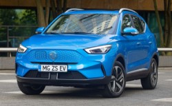 Yenilenen MG ZS EV Türkiye'de...