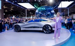 Peugeot'nun gelecek vizyonu Şanghay'da...