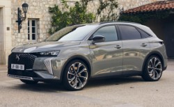 DS 7'nin performanslı E-TENSE 4x4 360 versiyonu Türkiye'de