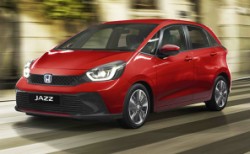 Honda Jazz makyajla güçlendi!