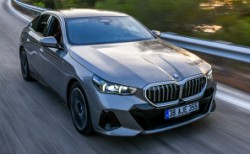 Yeni BMW 5 Serisi Sedan yollara çıkıyor
