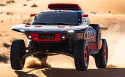 Audi, Dakar'da tarih yazdı