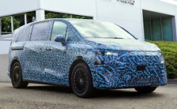 Mercedes-Benz Vitoria Fabrikası yeni döneme hazırlanıyor