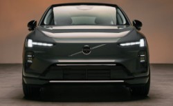 Volvo EX60 yılın ikinci yarısında gelecek