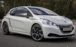 Peugeot 208 Hybrid Fe Konsept ile atağa kalktı...