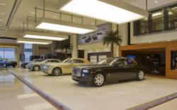 Rolls Royce'un en büyük showroom'u