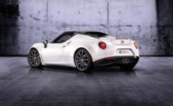 Alfa Romeo’dan 4C Spider konsepti!