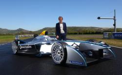 Renault, Formula E için piste çıktı…