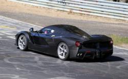 LaFerrari XX’e turbolu V6 motor…
