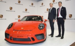 Porsche 2016'yı rekorlarla kapattı...